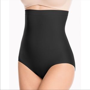 NWT SPANX higher power high-waisted power panties